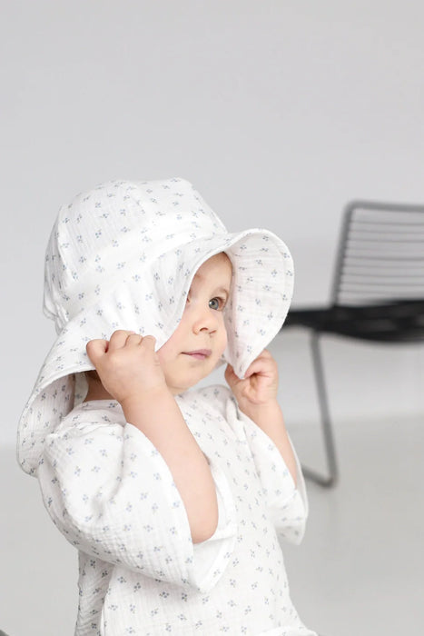 Babyly Solhatt Muslin Förgätmigej